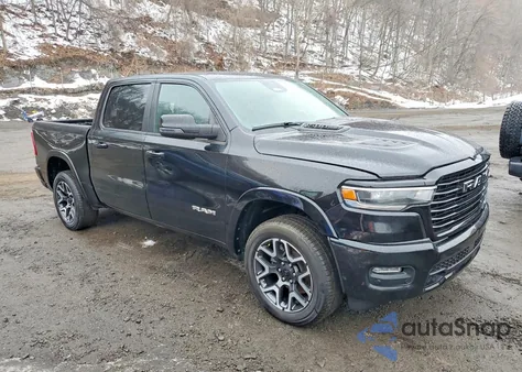 2025 Ram 1500 Laramie z USA, uszkodzony, nr VIN 1C6SRFJP2SN529640